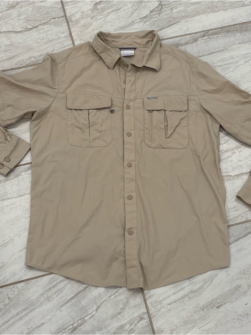 Columiba long sleeved fishing shirt casual size M Tan Khaki fishing shirt